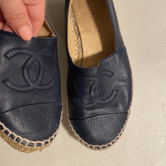 Chanel espadrilles used women's - I am a size women's 6 - Picture 6 of 9